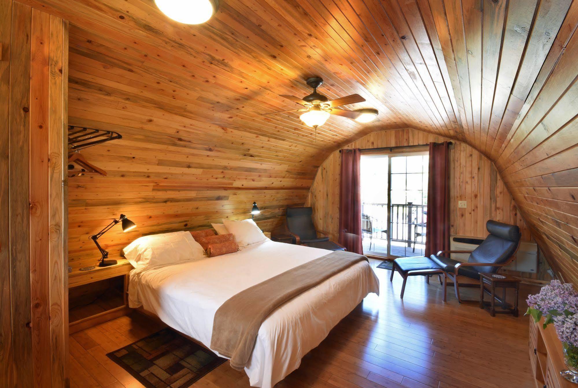Bad Rock Bed And Breakfast Inn Columbia Falls Esterno foto