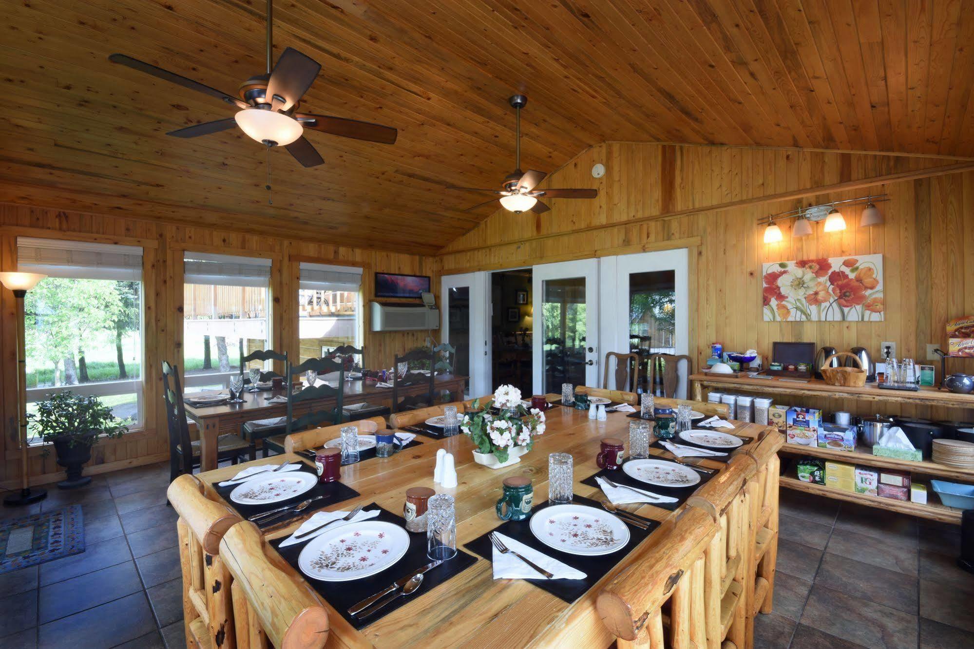 Bad Rock Bed And Breakfast Inn Columbia Falls Esterno foto