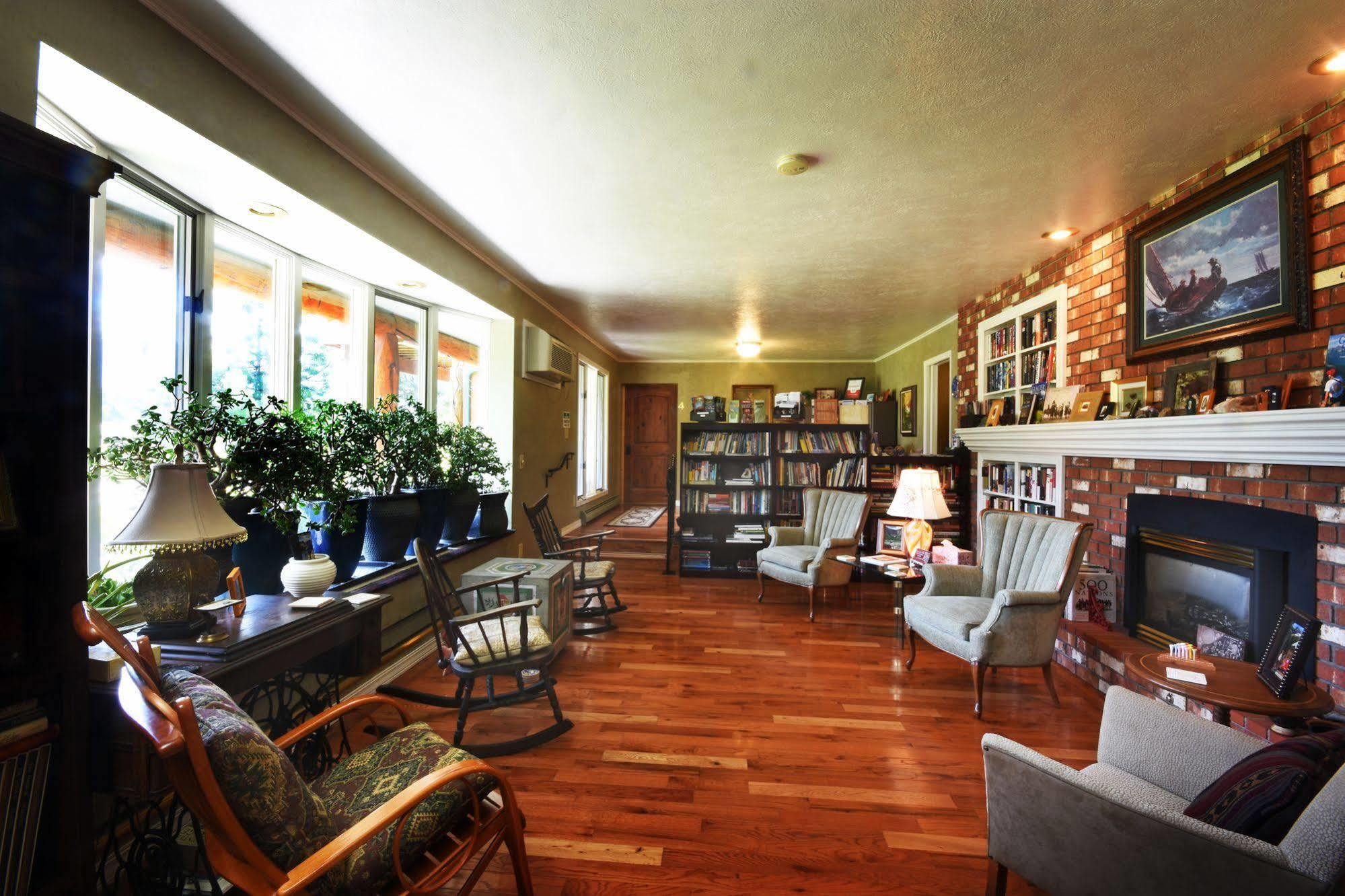 Bad Rock Bed And Breakfast Inn Columbia Falls Esterno foto